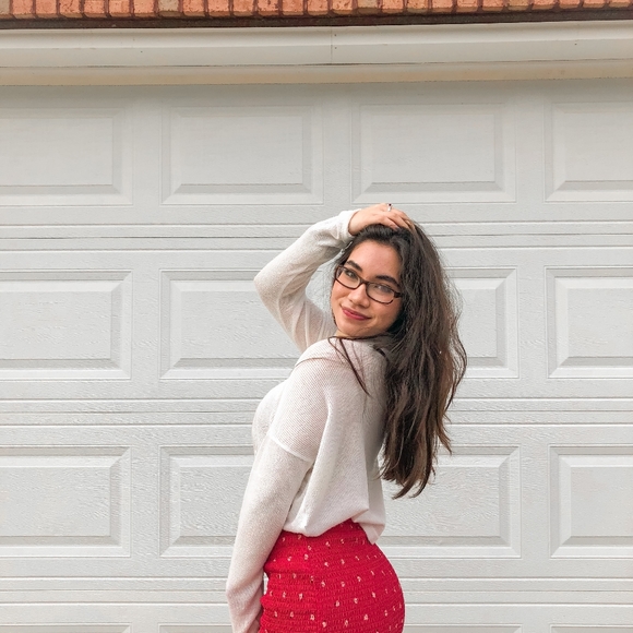 white sweater - Picture 2 of 4